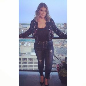 Meet your Posher, Nicole